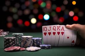 Three benefits That You Can Get When You Start Playing In Poker Sites