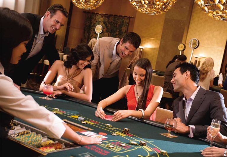 Playing Online Slot Games