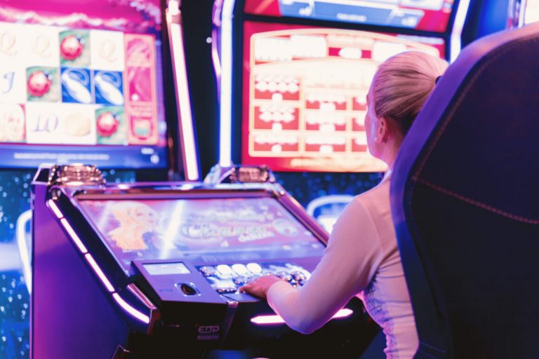 Slot